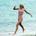 Nicky-Whelan-Feet-253624